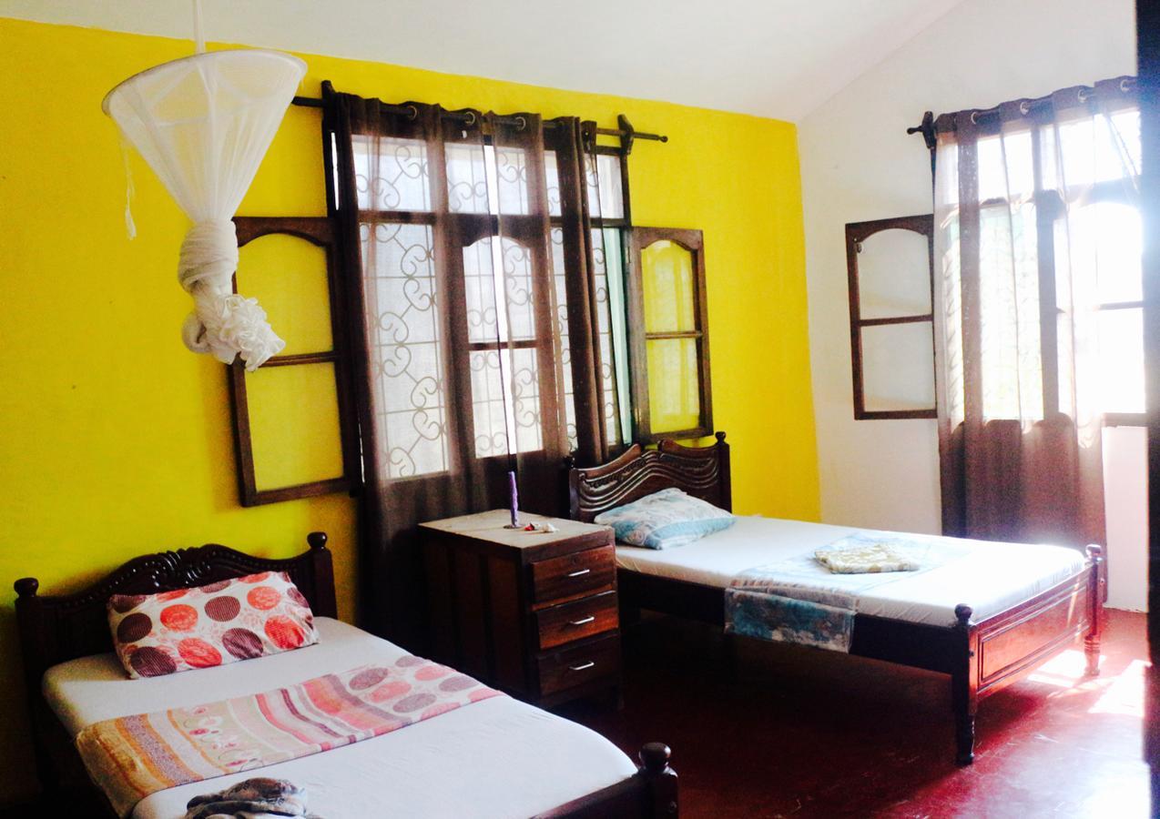Akogo House - Hostel And Backpackers Mombasa Exterior photo
